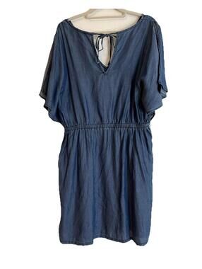 Tommy Bahama Chambray Denim Shirt Dress Women M Blue Pockets NWT